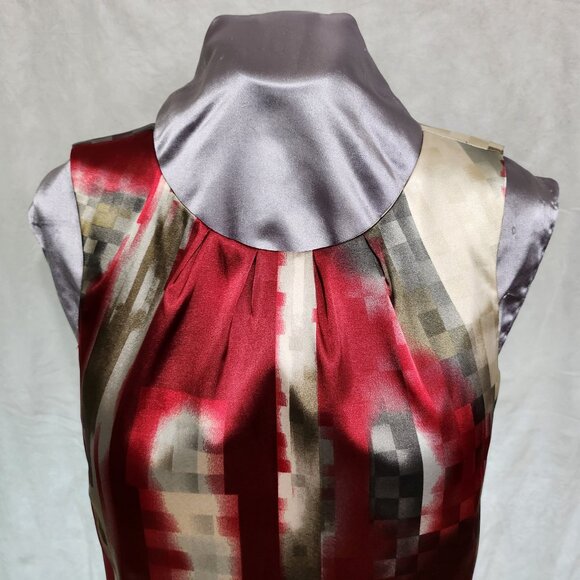 Geomteric Print Sleeveless Blouse with Side Zipper - Picture 5 of 8
